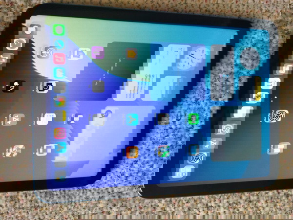 i pad 10 generation 256 gigabyte