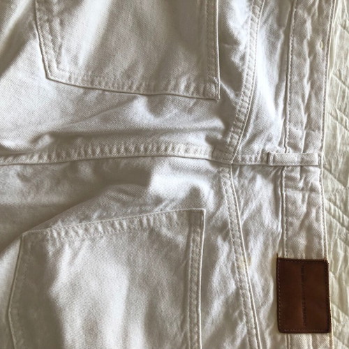Zara women's white crop jeans used with frayed ankles