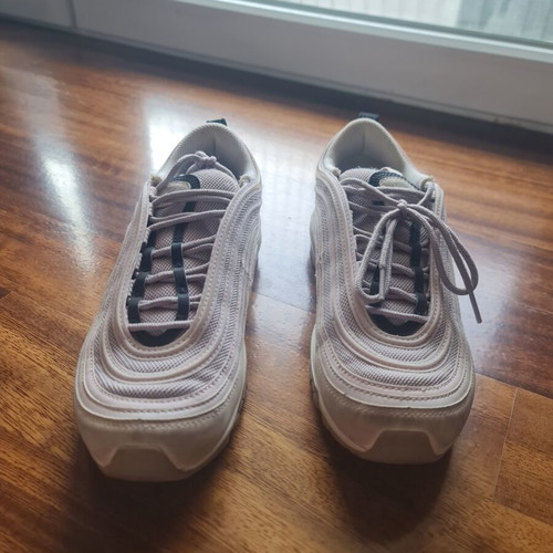 Nike athletic shoes size 39 like new, lilac