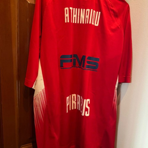 Olympiacos basketball training jersey like new, size Large