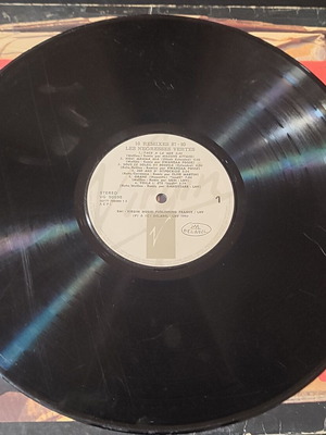 Les Negresses Vertes vinyl record used with scratches