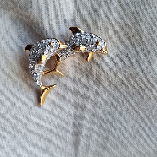 Swarovski Crystal Twin Dolphins Pin Brooch new, white and gold-tone