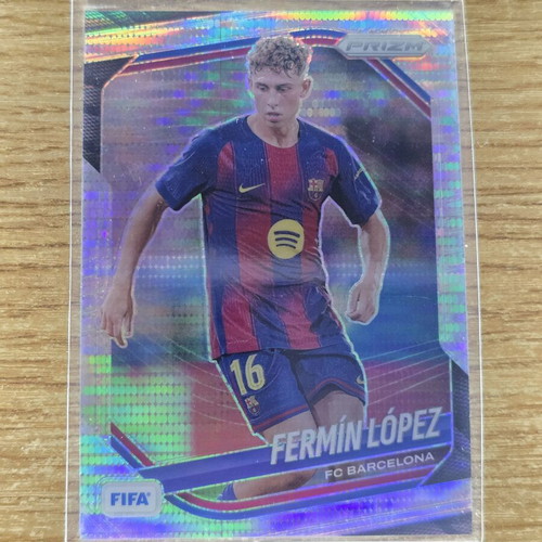 Fermín López #252 Prizm FC Barcelona Panini 2025-26 FIFA sticker