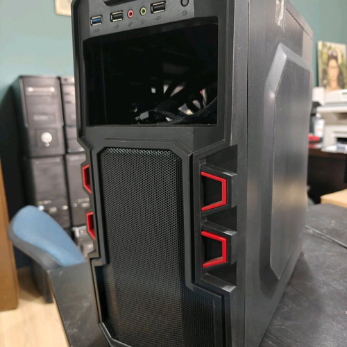 Desktop PC Intel i7 8700 used for office and home