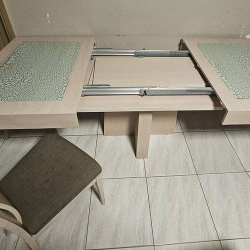 Extendable dining set with 6 high-back chairs, solid light wood