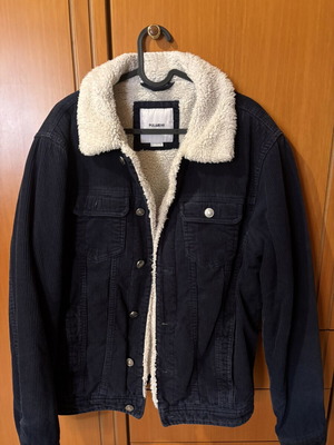 Pull & Bear men's corduroy jacket with fur like new, beige and blue