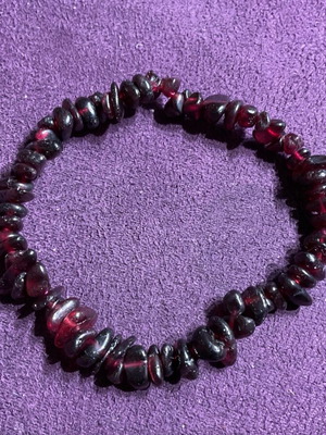 Garnet elastic bracelet with authentic precious stone