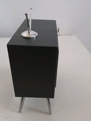 Clock in television shape new, analog tabletop
