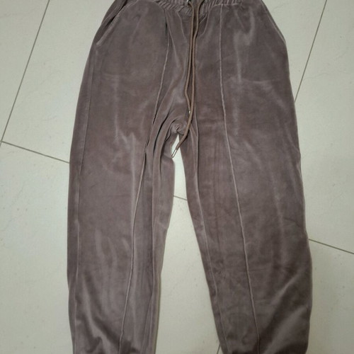 Velvet sweatpants