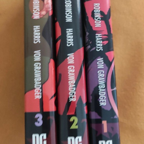 Starman Omnibus volumes 1-6 like new, deluxe hardcover edition