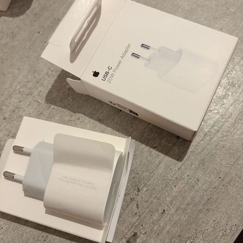 Apple charger used, genuine condition