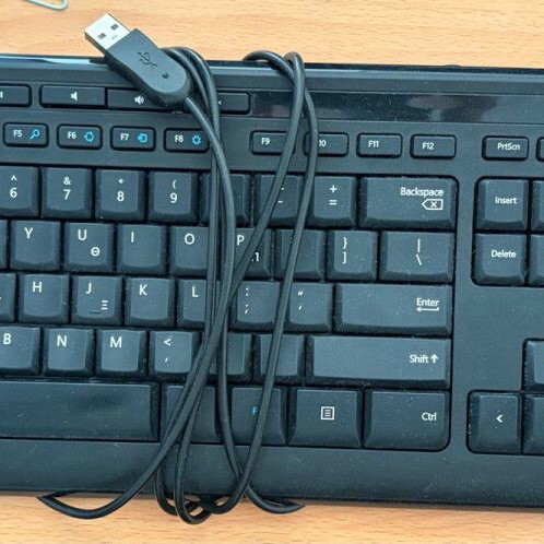 Microsoft Keyboard and Logitech Mouse like new with USB cable