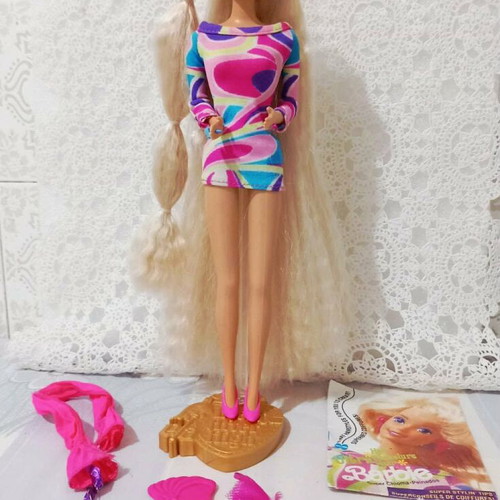 Totally Hair Barbie Mattel 1992 like new, collectible