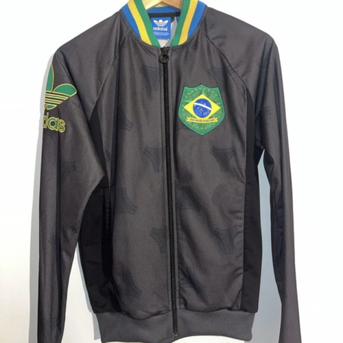 Adidas jacket used, size small, authentic