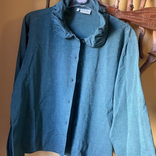 Benetton women's shirt like new, green cotton, long sleeve