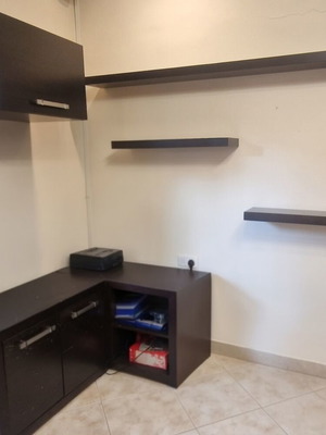Σύνθεση σαλονιού σαν καινούργιο, ξύλο δρυς, σκούρο καφέ χρώμα