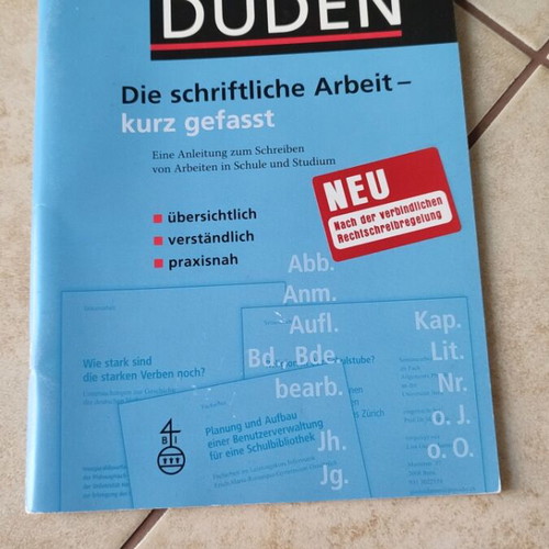 Duden Die schriftliche Arbeit book used, German language