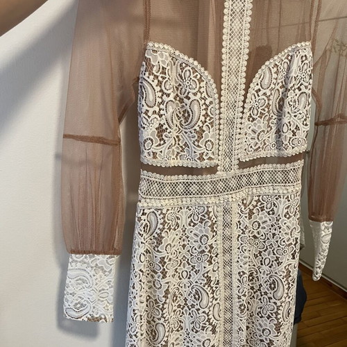 Mini dress collectible, like new, soft knitted fabric