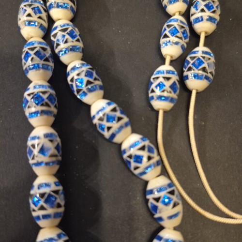Komboloi new, bone, ebony and blue acrylic beads, 29 beads