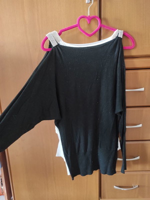 Black pullover used with glitter and off-shoulder from pin Up