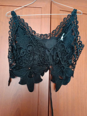 Crop top black like new, one size