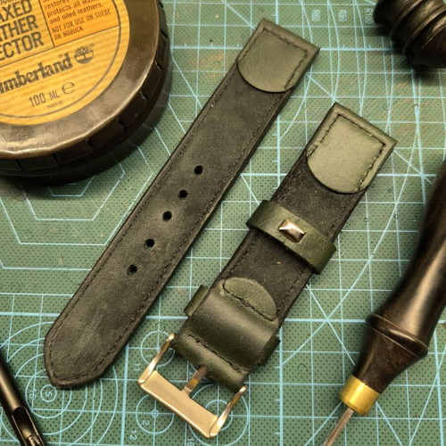 Handmade leather watch strap, Diver style, custom colors