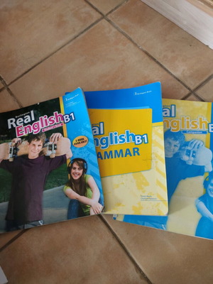 English books used, pack of 3