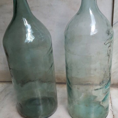 Glass demijohns 10 liters like new, set of 2