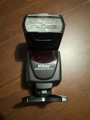 Nikon Speedlight SB-700 flash like new