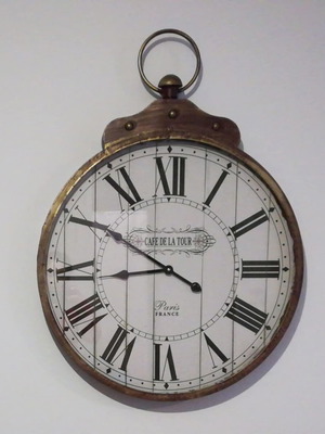 Vintage analog wall clock like new, 65cm diameter