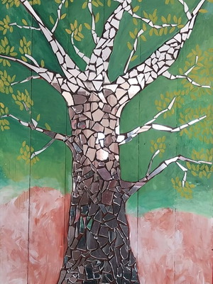 Tree in plastic, wood and mirror like new 95×55cm