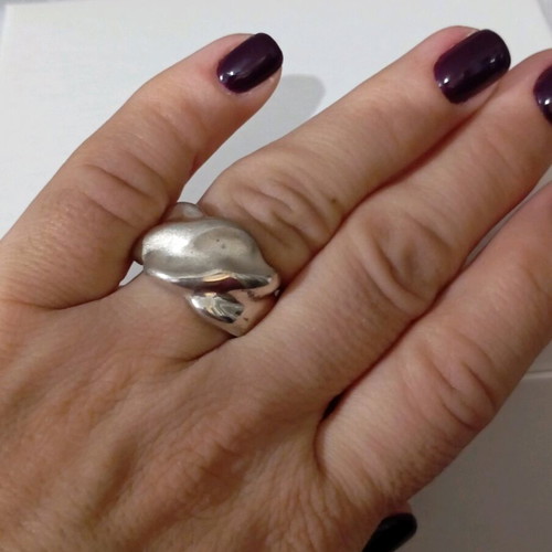 Silver ring 925 like new with stamp and sandblasting detail