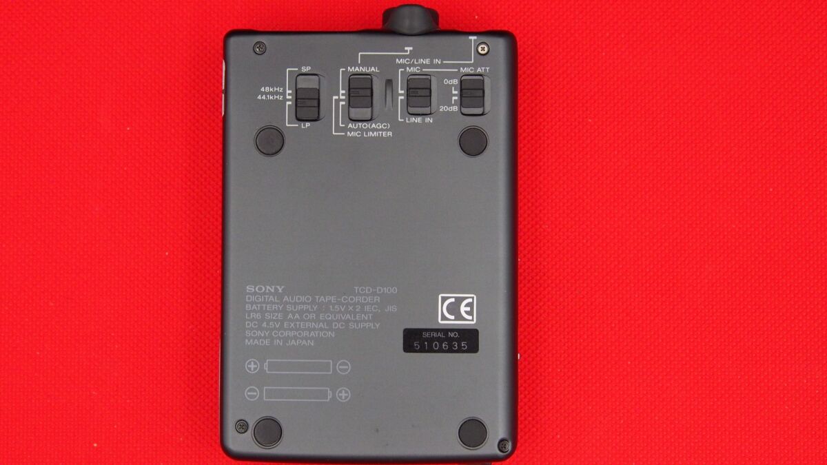 Sony DAT Walkman TCD D100 like new with… - € 600,00 - Vendora.cy