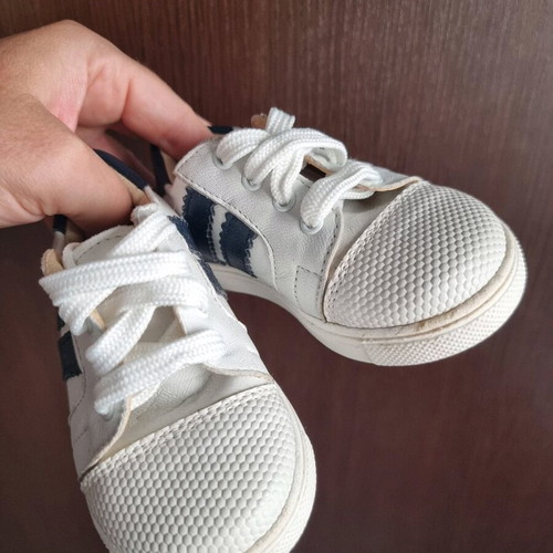 Gorgino Leather Baby Shoes N21 White with Blue Details Like New