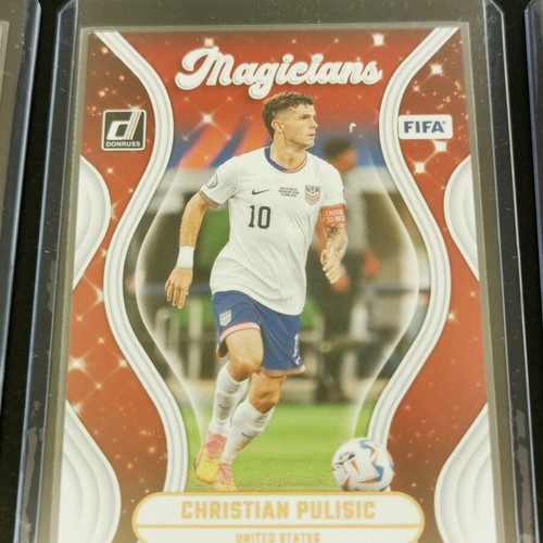 Lot of 8 Donruss Soccer Insert Cards New - Magicians, Craftsmen, Zero Gravity, Rookie Kings