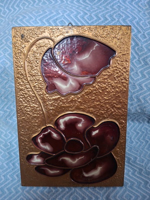 Copper embossed paintings like new, set of two in red and green