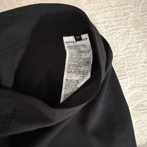 Quiksilver Surfsilk Kaimana 20’ swim shorts, size 34, black