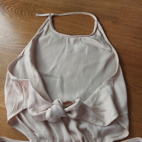 Zara backless top size XS like new, beige