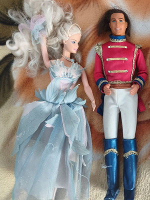 Συλλεκτικές κούκλες Barbie μεταχειρισμένες, από 1966 και 1968
