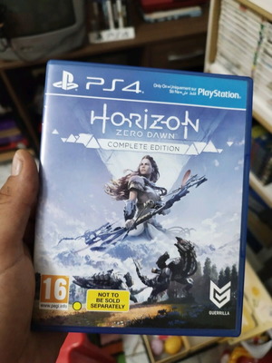 Horizon Zero Dawn Complete Edition blue version like new