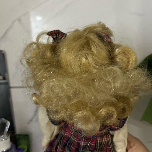 Porcelain doll Germany like new from Leonardo collection