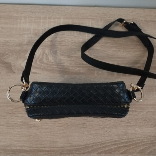 River Island crossbody bag new, black