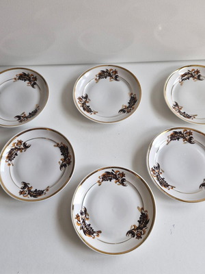 Riga porcelain cake plates from the 70s like new, set of 6