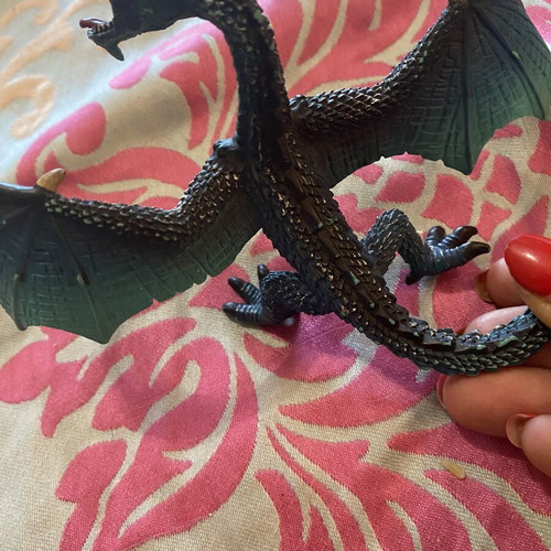 Vintage dragon figure like new