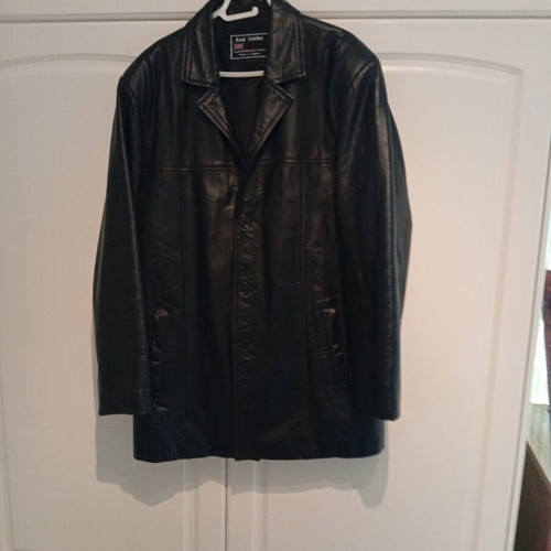 Leather coat like new, size XL, black