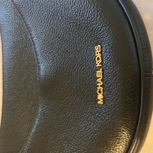 Michael Kors Half Moon Mini shoulder bag black like new