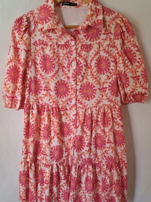 Shein short sleeve dress with patterns, pink and orange
