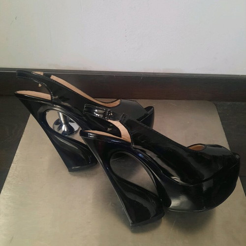 Women's high heel shoes new, size 37