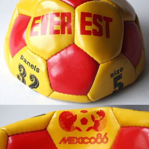 Vintage Mexico 86 Everest Football Ball new for display