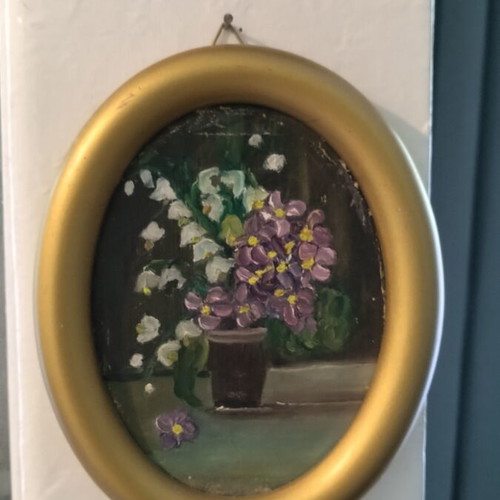 Oil paintings on canvas, set of 2, like new, 15x12 oval and 18x12